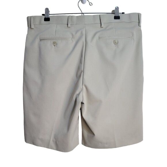 Daniel Cremieux Signature Collection Chino Shorts (Size 36) - Picture 2 of 3